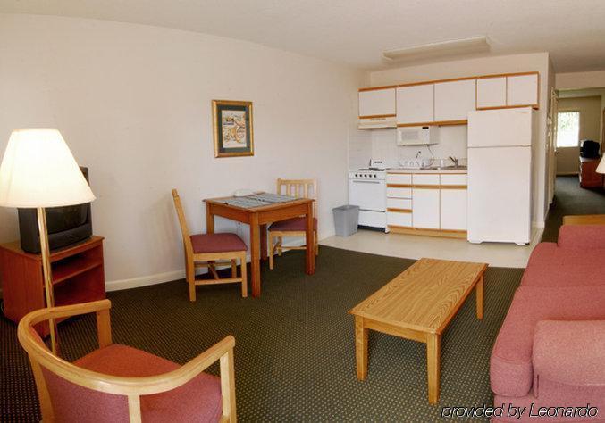 Affordable Suites Rocky Mount Room photo