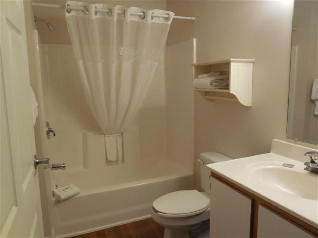 Affordable Suites Rocky Mount Room photo